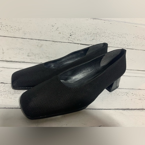 Stuart Weitzman Women’s Size 8.5 Black Metallic Pumps Made in Spain - Picture 2 of 11